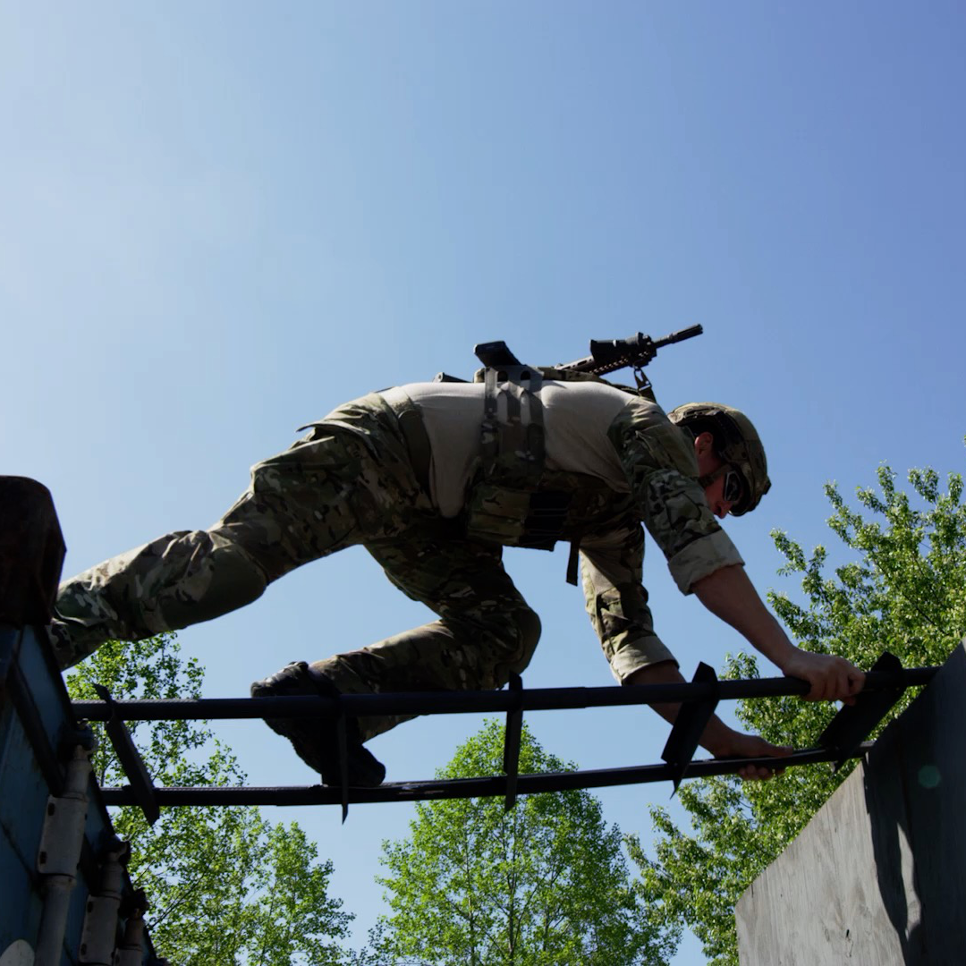 MATBOCK || LIFT Ladder